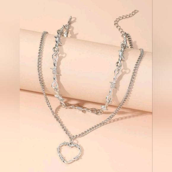 2Pc Multi layered spike & beaded heart necklace - Picture 2 of 2